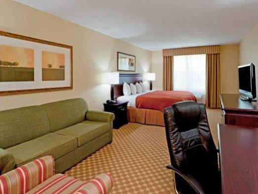 Hotel Country & By Radisson, Kings Dominion , Va 3*
